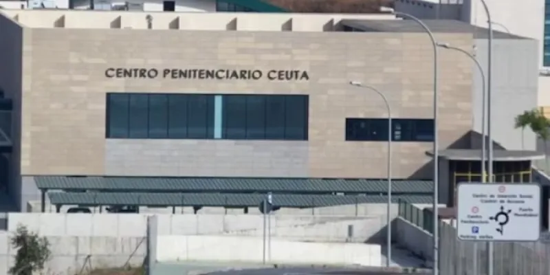 Exterior de la prisión de Fuerte Mendizábal, en Ceuta. 