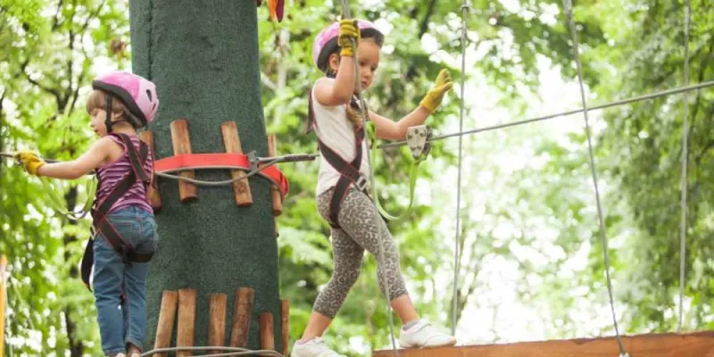 Niños en un campamento de verano