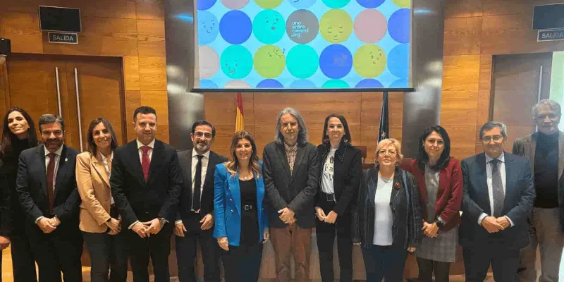 Fundación Unoentrecienmil y cáncer infantil
