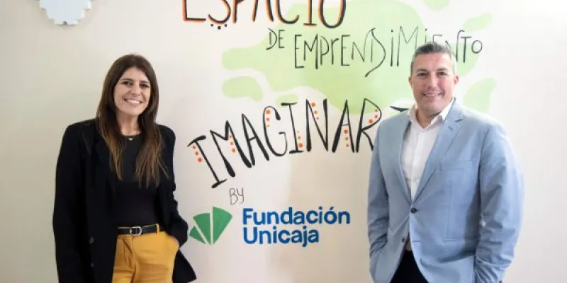 Los hermanos María Jesús y Daniel López, cofundadores de la 'startup' Youforgetme. 