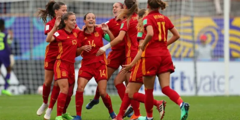 Sigue en pie la compensación por formación de futbolistas femeninas.