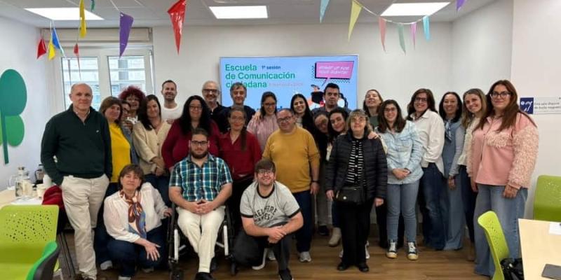 Escuela para el derecho a la información