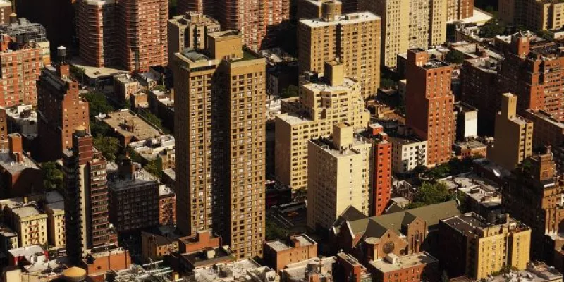 Muchos edificios fotografiados desde el aire