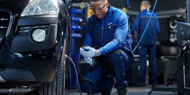 Gestos para reducir las emisiones de los coches