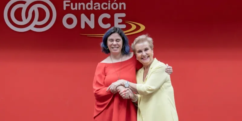 Las representantes de las entidades en la renovación del acuerdo