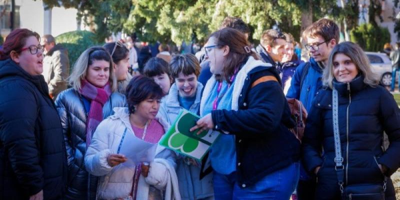 Personas con discapacidad presentándose a las oposiciones