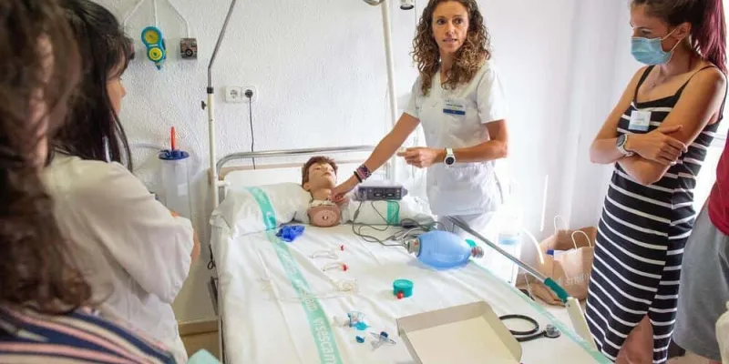 Las enfermeras mejoran su atención a la discapacidad visual