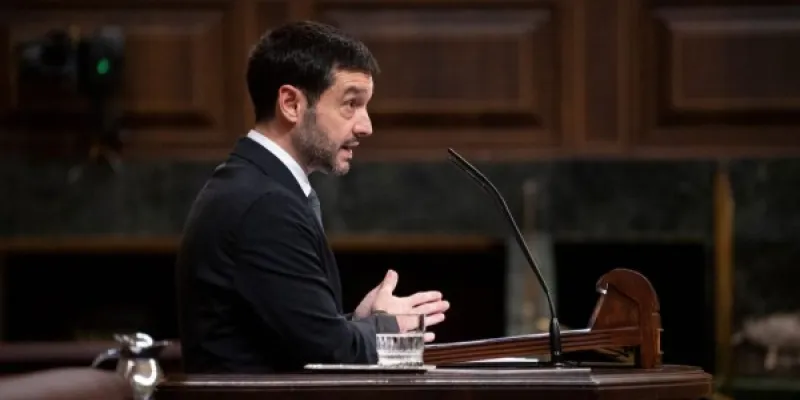 El ministro, Pablo Bustinduy, en una intervención en el Congreso