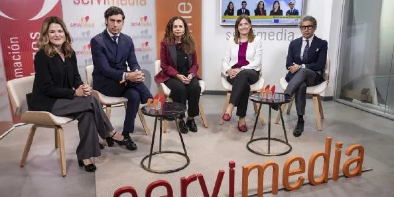 Los participantes del encuentro sobre la inclusión de personas con discapacidad en el mercado laboral