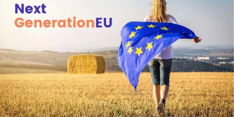 Chica con la bandera de la Unión Europea 