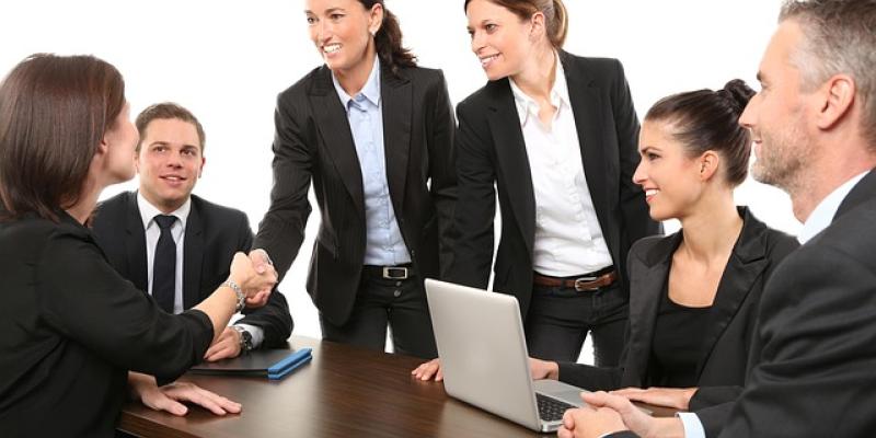 Equipo de trabajadores en una empresa