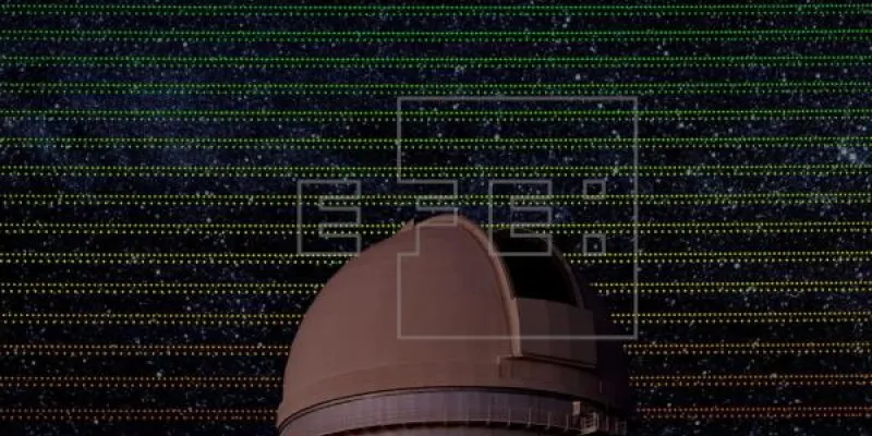 Composición del espectro tomado con dos sistemas LFC (Laser Frequency Comb) acoplados al instrumento HARPS instalado en el telescopio 3,6m del Observatorio de La Silla (ESO, Chile). Fotografía de C. Madsen (ESO) facilitada por el Instituto de Astrofísica de Canarias.