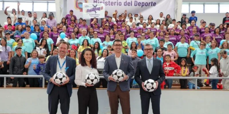 Representante de ACNUR Ecuador, deportista de alto rendimiento, ministro del Deporte y viceministro de Movilidad Humana.