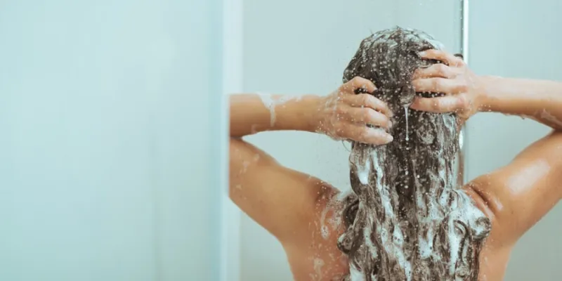 Un experto habla sobre el lavado de pelo en TikTok