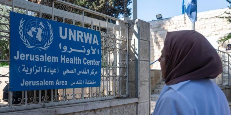 Cartel sobre la restricciones de la misión UNRWA