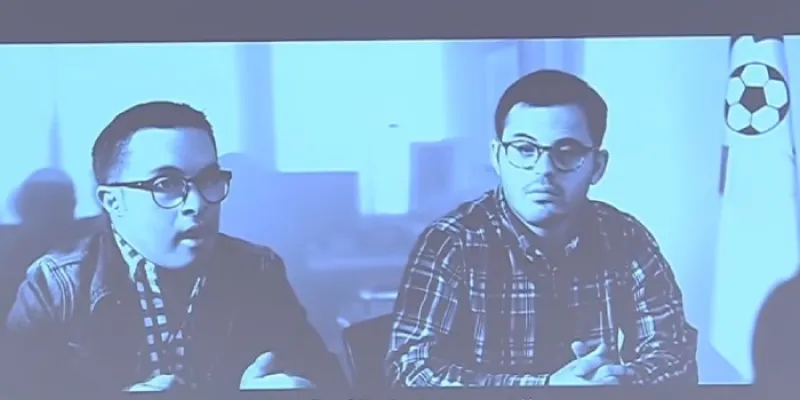 Fotograma de los dos jóvenes del Nàstic en su mensaje a Javier Tebas (2017) 