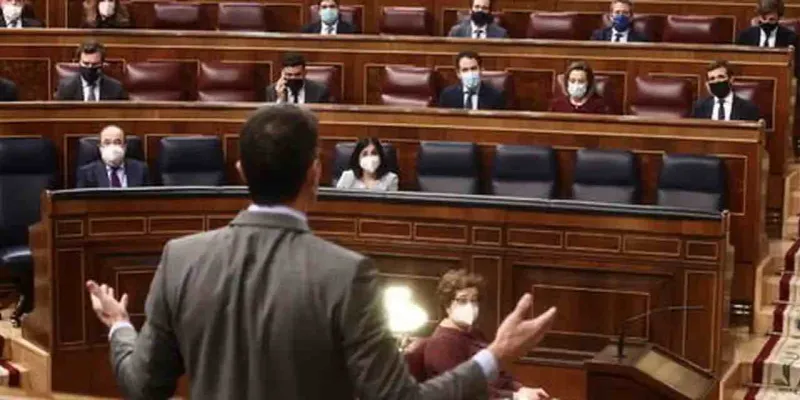 Sánchez pide a Madrid más prudencia en la desescalada