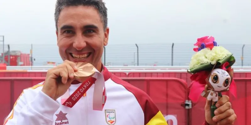 El ciclista castellanomanchego Luis Miguel García Marquina competirá en los Juegos Paralímpicos de París