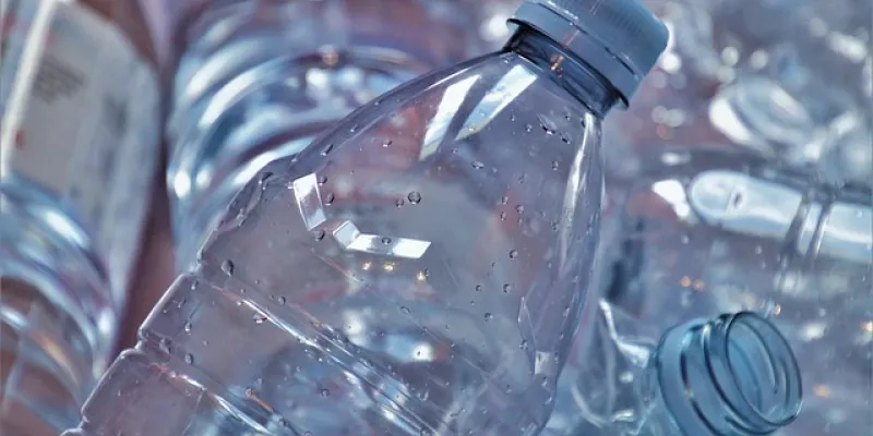 Botella de plástico