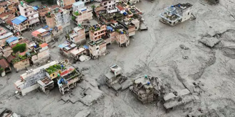 Un vista desde un dron muestra la riada en Trishuli, distrito de Nuwakot (Nepal). 