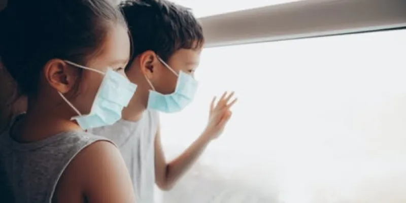 Niños con COVID-19