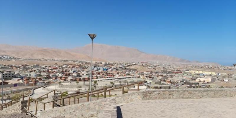 Vista panorámica de Alto Hospicio, ubicado en el desierto de Atacama (Chile) y uno de los lugares más secos del mundo