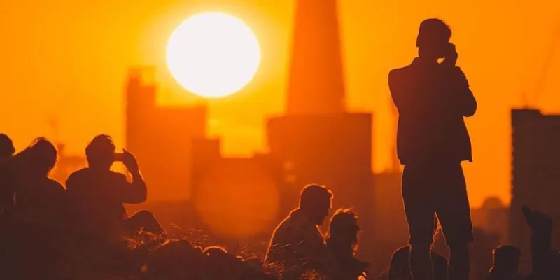 ¿Cómo combatir la ola de calor?: Hasta 10 grados más de lo normal.