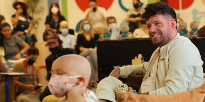 Pablo López presenta en el Club Juegaterapia el Baby Pelón nº49, inspirado en 'El niño del espacio'