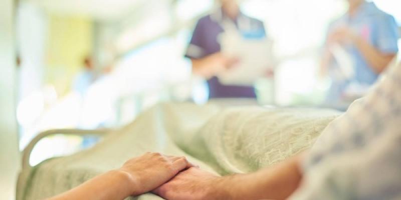 Cuidado de familiares hospitalizados