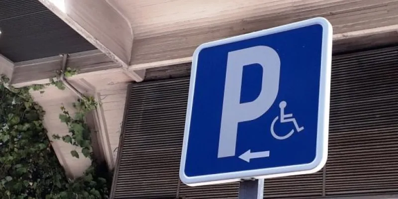 Las personas con autismo y los aparcamientos reservados