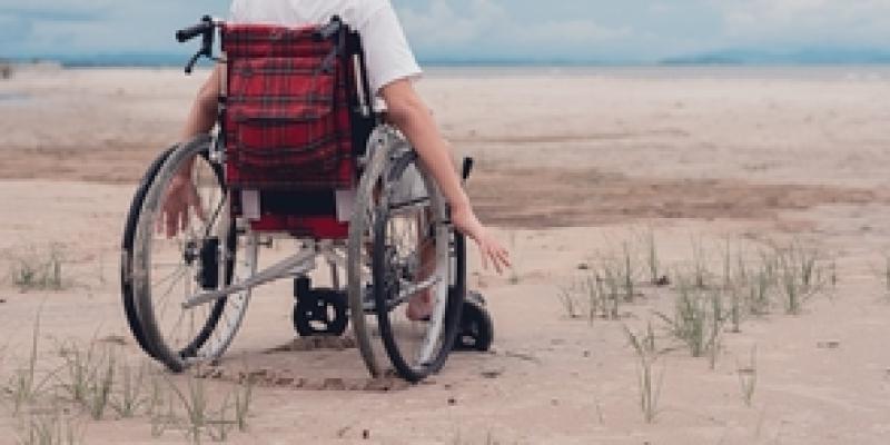 Las personas con discapacidad necesitan ayuda para realizar sus viajes