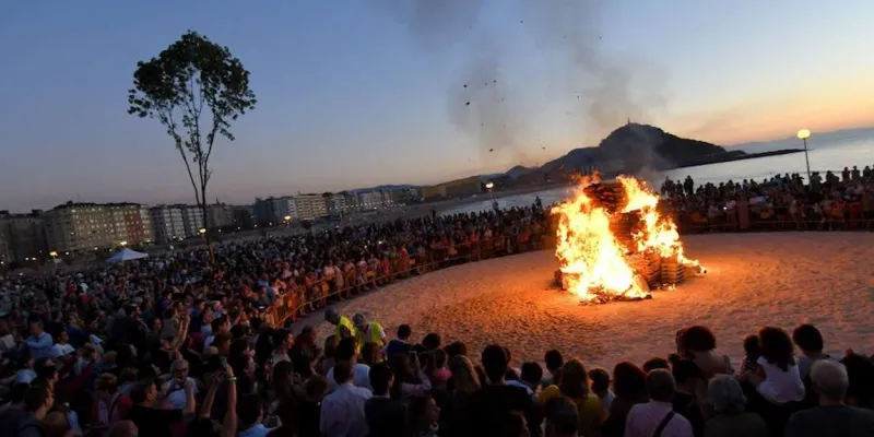 Hogueras de San Juan 2019 // JOSÉ MARÍA LÓPEZ