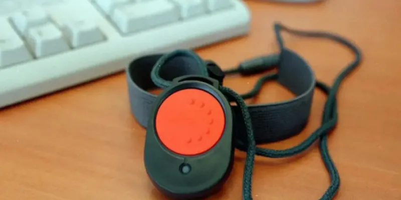 Pulseras antimaltrato y su funcionamiento