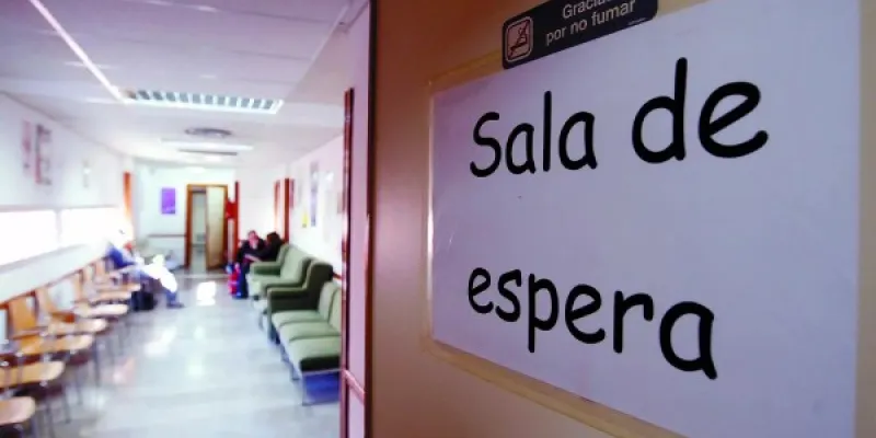 Sala de espera del CVO  de Sevilla que tiene retraso para la valoración de discapacidad