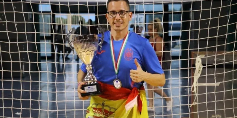 Rubén Pérez, el entrenador sordo de fútbol sala que casi consigue llevar a España a la gloria