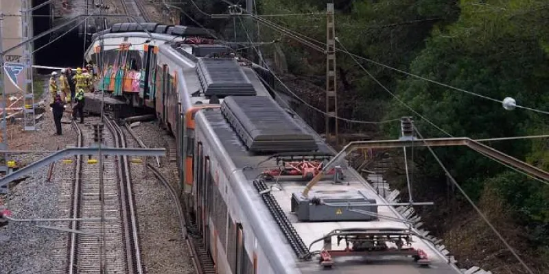 El tren de Rodalies accidentado en Gelida (Barcelona).