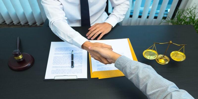 Compromiso entre sociedades