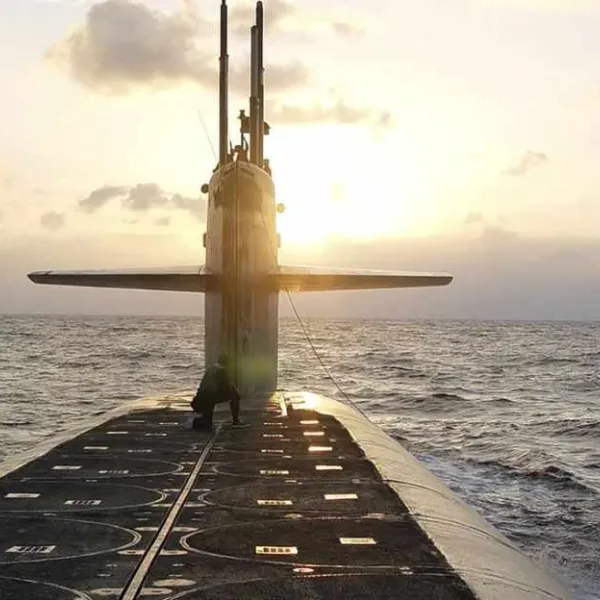 Un misil balístico submarino en un buque de EEUU/Foto: Lt. Rebecca Rebarich/AP