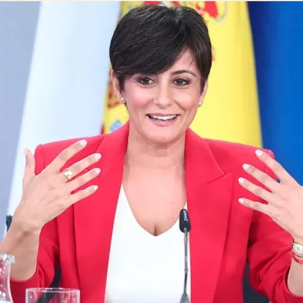 La ministra de Vivienda y Agenda Urbana, Isabel Rodríguez, ayer tras el Consejo de Ministros.