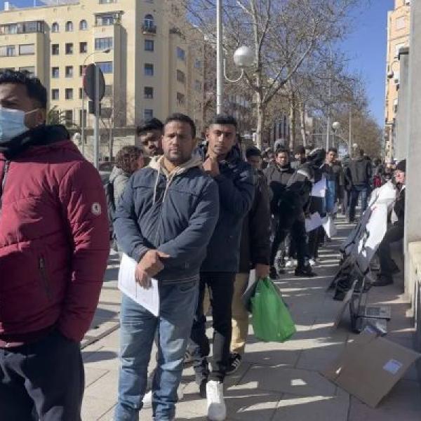 Cae la inmigración irregular en España