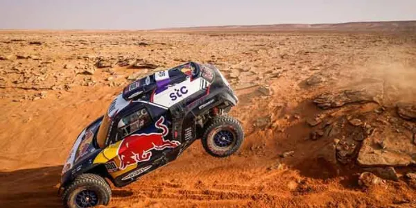 Carlos Sainz está lejos de la cabeza de este Rally Dakar