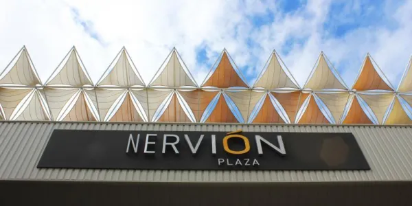 Fachada del centro comercial Nervión.