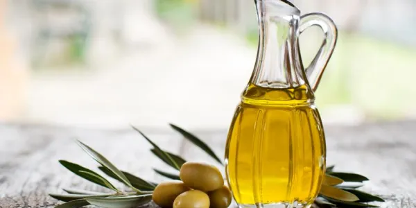 El aceite de oliva se ha convertido en un lujo para la sociedad