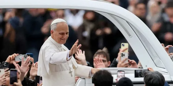 Los actos del Papa atraen miles de personas