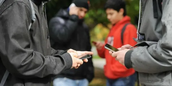 Los entornos digitales y la seguridad y precaución de los niños y adolescentes