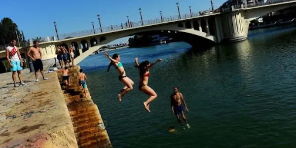 ¿Qué ciudades han sufrido la primera ola de calor según la Aemet?