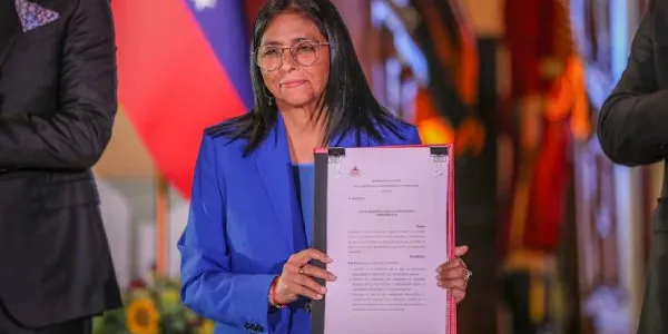 Delcy Rodríguez y Diosdado Cabello en el Palacio de Miraflores, en Caracas