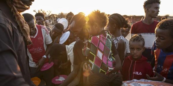 Refugiados que huyeron del conflicto en la región de Tigray (Etiopía).