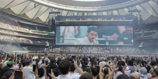 Fotografía de uno de los conciertos de Bad Bunny en el estado Riyadh Air Metropolitano