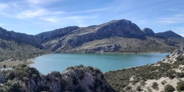 Embalse es Gorg Blau en la Serra de Tramuntana, Mallorca